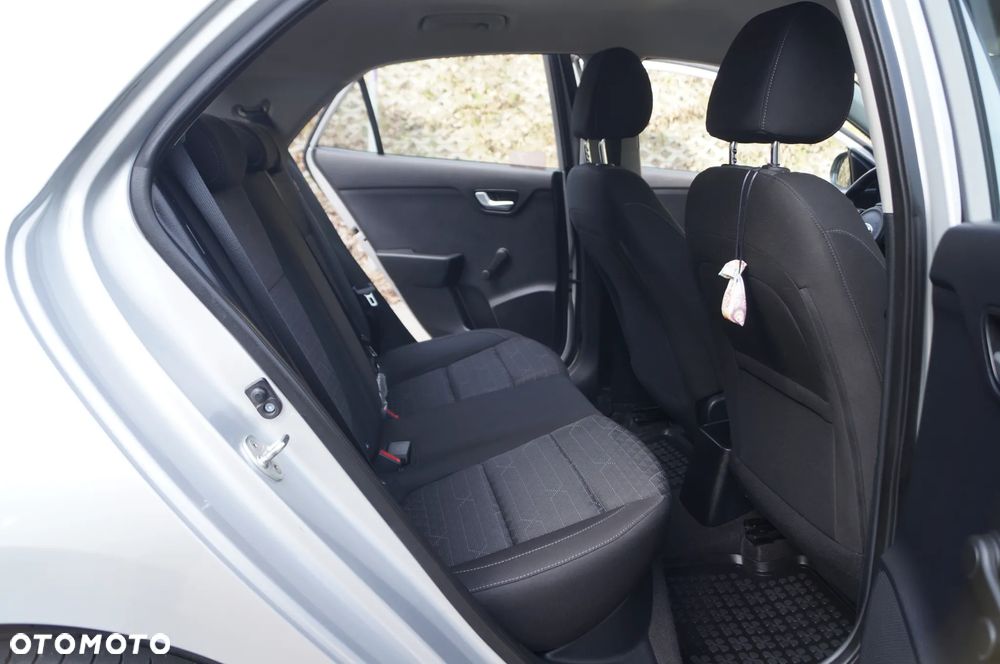 Kia Rio 1.2 L Business Line - 27