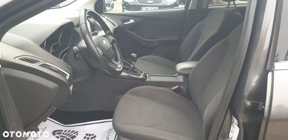 Ford Focus - 15