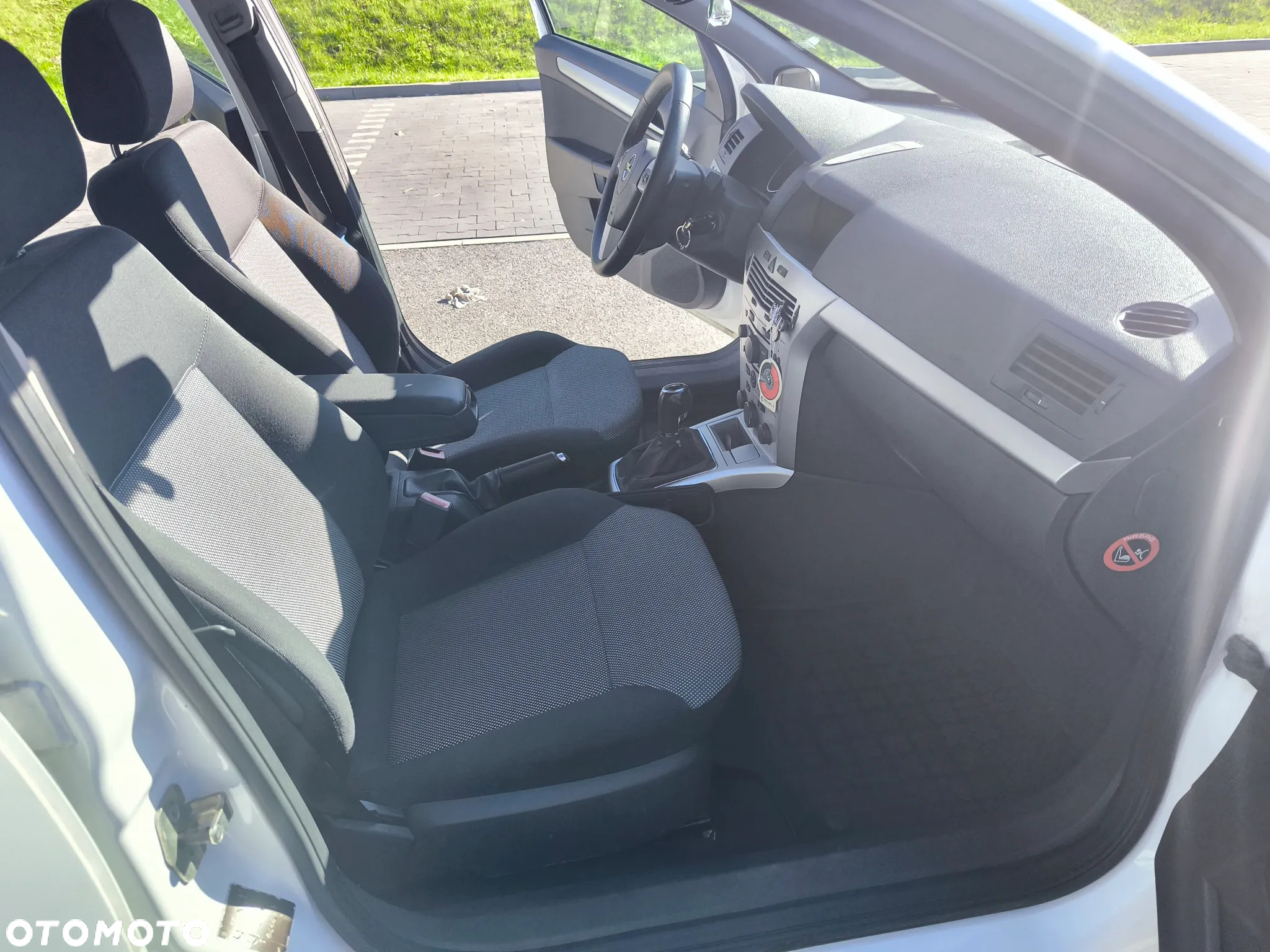 Opel Astra III 1.7 CDTI - 12