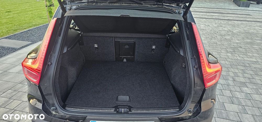 Volvo XC 40 B4 B AWD DKG Inscription - 28