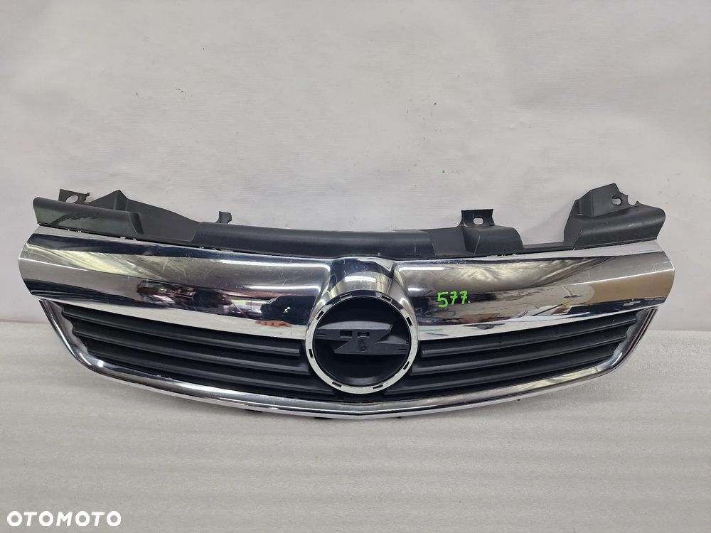 OPEL ZAFIRA B 05- ATRAPA / GRILL PRZEDNI PRZÓD , NR 13136136 , NR AUKCJI GL577 - 1