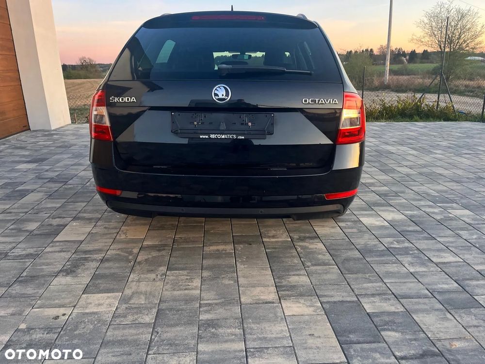 Skoda Octavia 1.6 TDI Style DSG - 13