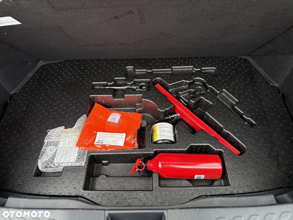 Toyota C-HR 1.8 Hybrid GPF Comfort - 23