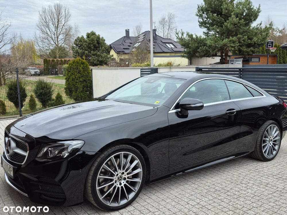 Mercedes-Benz Klasa E 300 9G-TRONIC AMG Line - 1