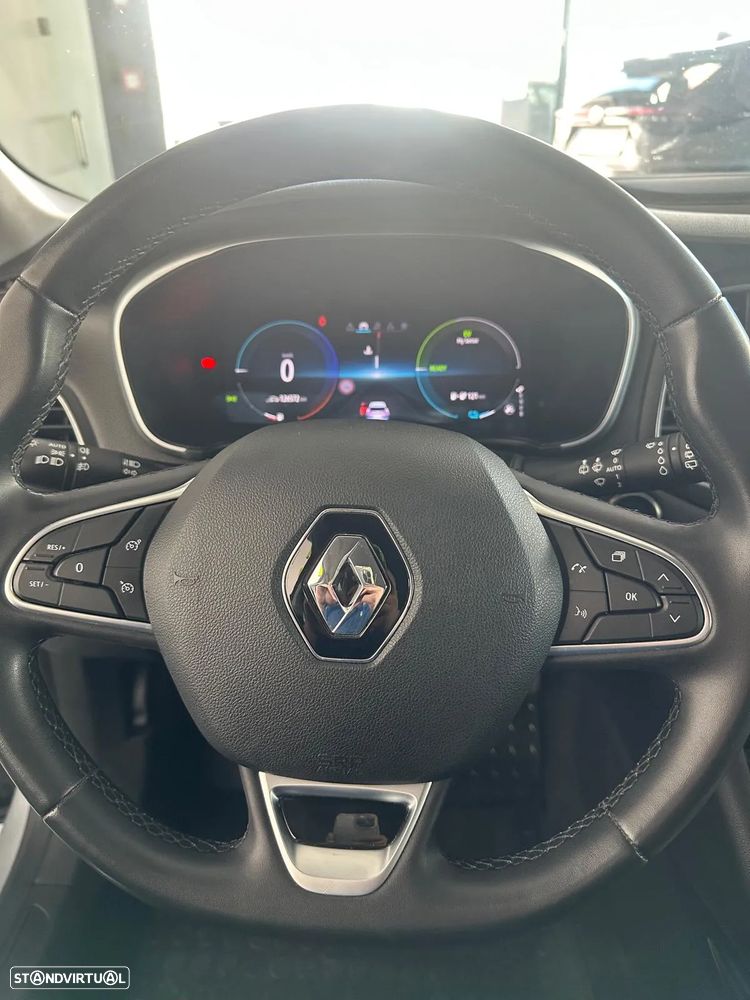Renault Mégane E-Tech - 11