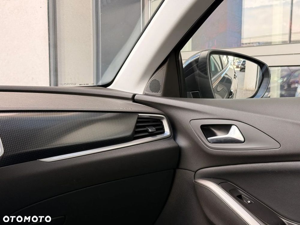 Opel Grandland 1.2 T GS S&S - 10