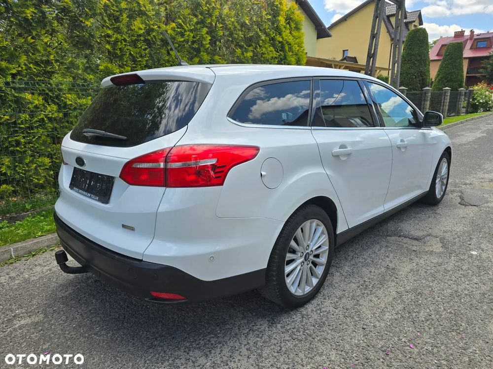 Ford Focus 1.0 EcoBoost Titanium - 12