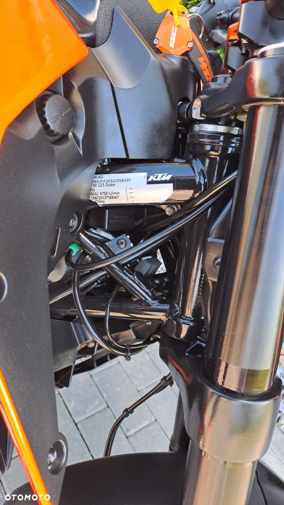 KTM Duke - 17