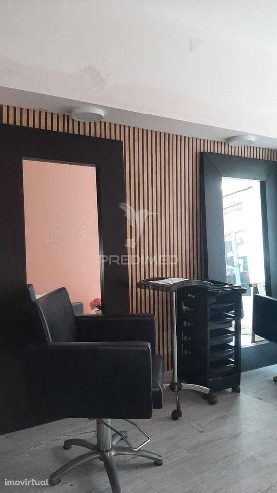 OPORTUNIDADE ÚNICA DE ARRENDAMENTO – SALÃO DE CABELEIREIRO & UNHAS... - Grande imagem: 2/14