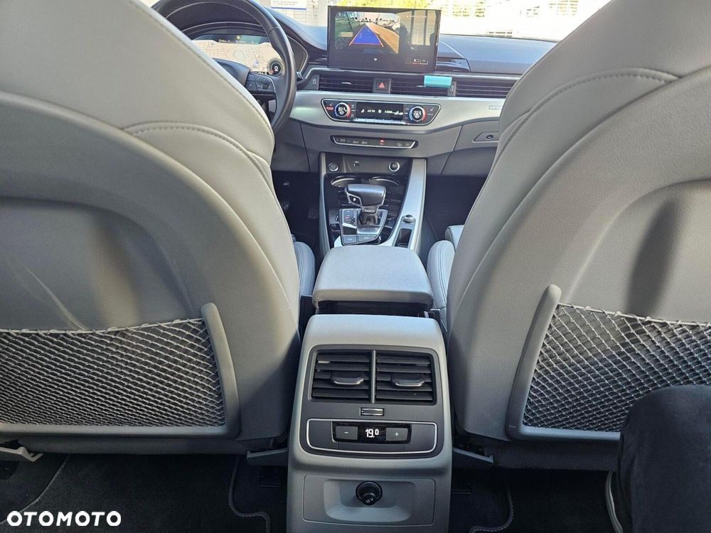 Audi A4 Allroad - 16