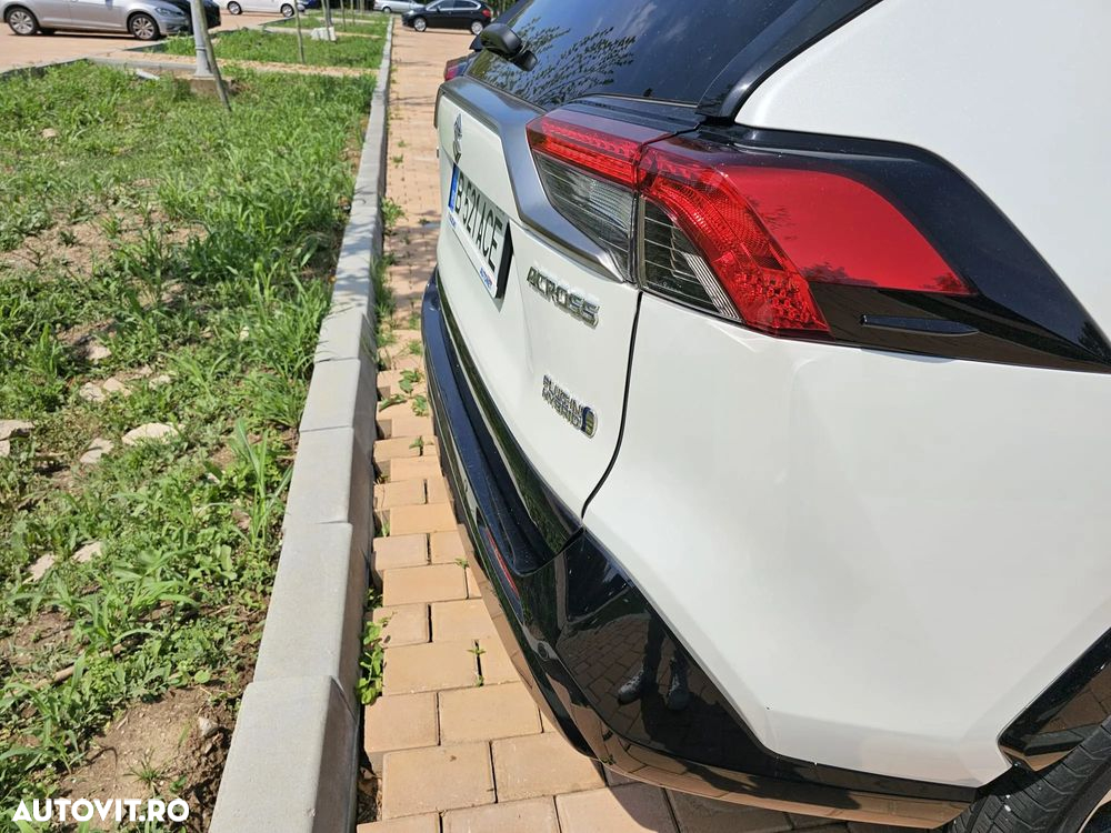 Suzuki Across 2.5 PHEV Luxus - 5
