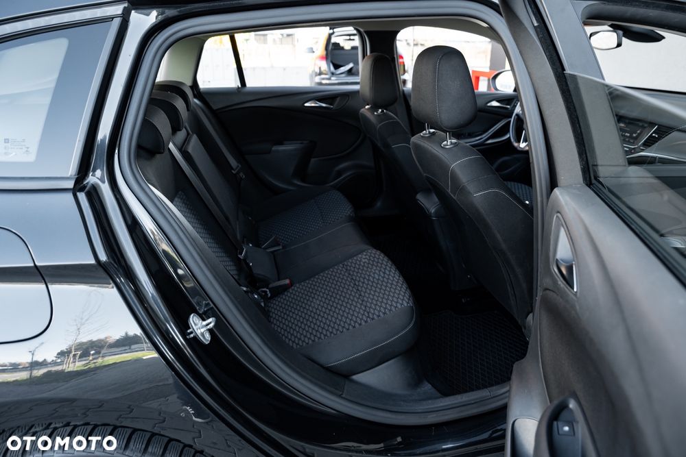 Opel Astra 1.4 Turbo Dynamic - 22