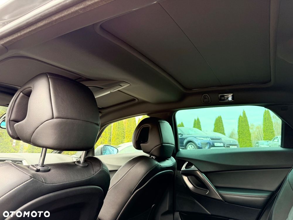 Citroën DS5 1.6 THP SoChic - 16