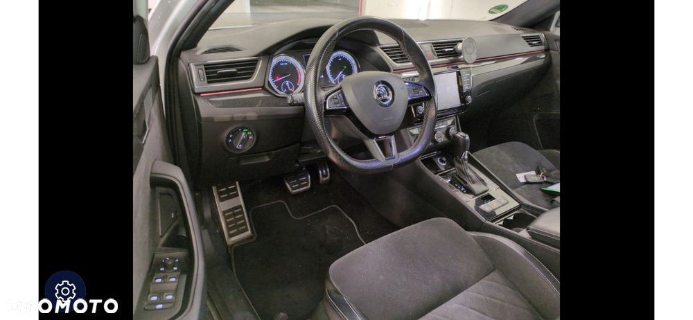 Skoda Superb 1.8 TSI Sportline DSG - 9