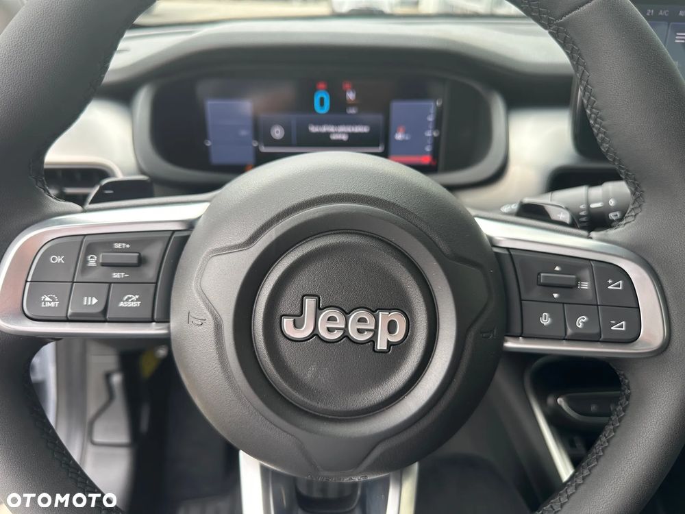 Jeep Avenger 1.2 T3 mHEV Summit FWD eDCT6 - 14