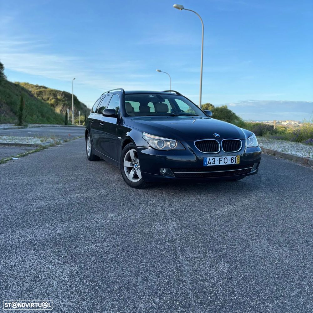 BMW 520 dA Touring Executive - 2