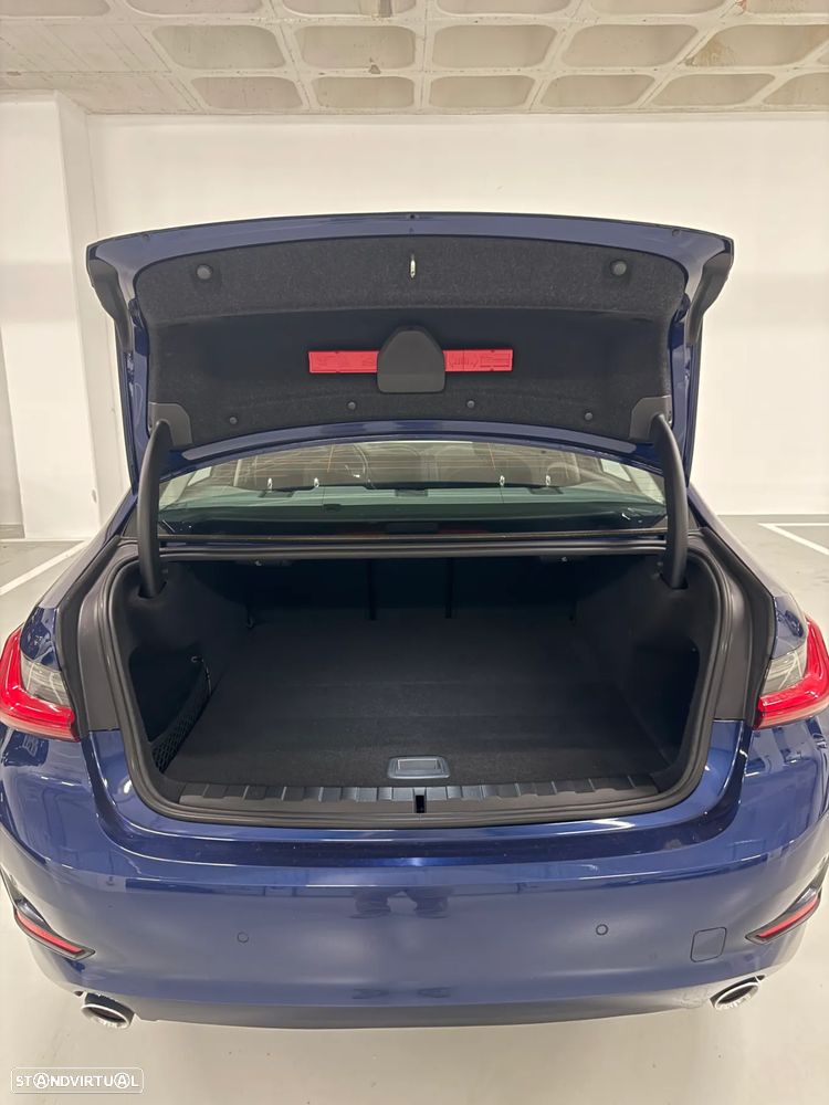 BMW 330 e Aut. Advantage - 29