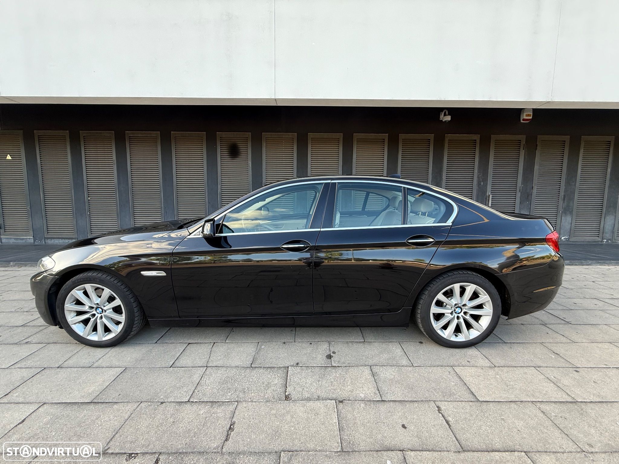 BMW 520 d Line Luxury Auto - 1