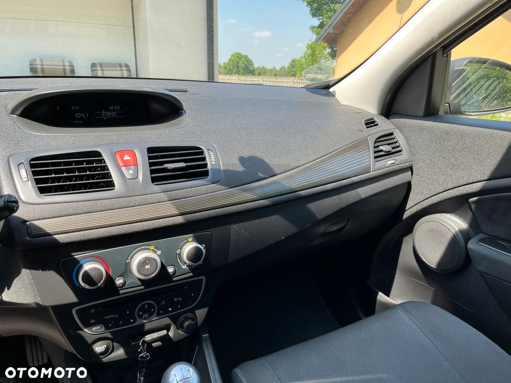 Renault Megane 1.6 16V 100 Expression - 12