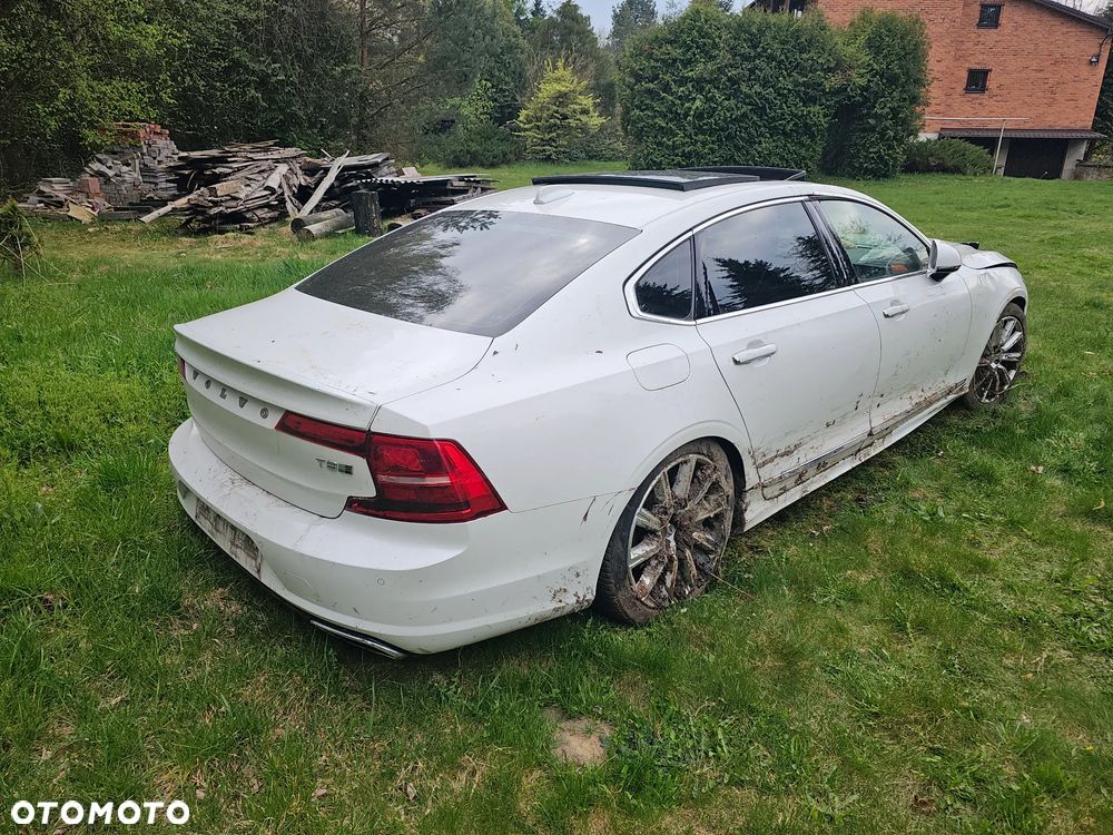Volvo S90 - 4
