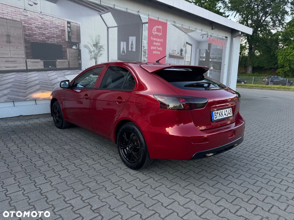 Mitsubishi Lancer - 3