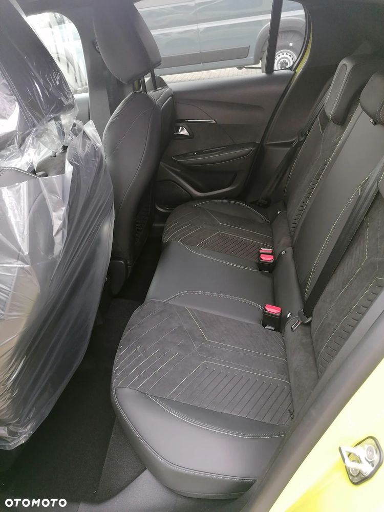 Peugeot 208 1.2 mHEV GT - 5