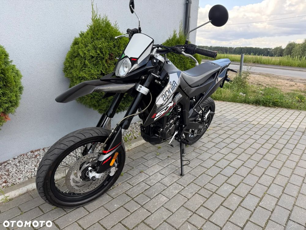 Aprilia SX - 9