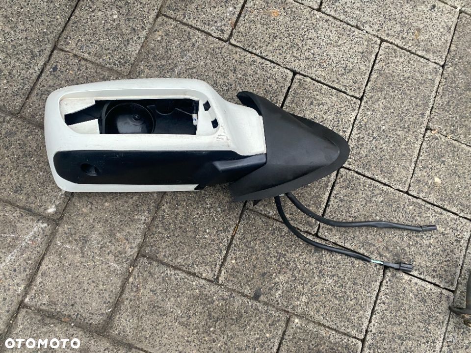 Lusterko prawe  Suzuki Burgman 650 EXE - 4