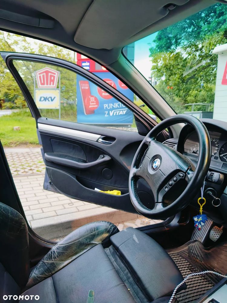 BMW Seria 3 320d - 4