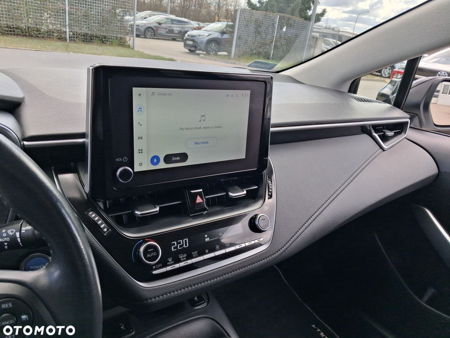 Toyota Corolla - 12