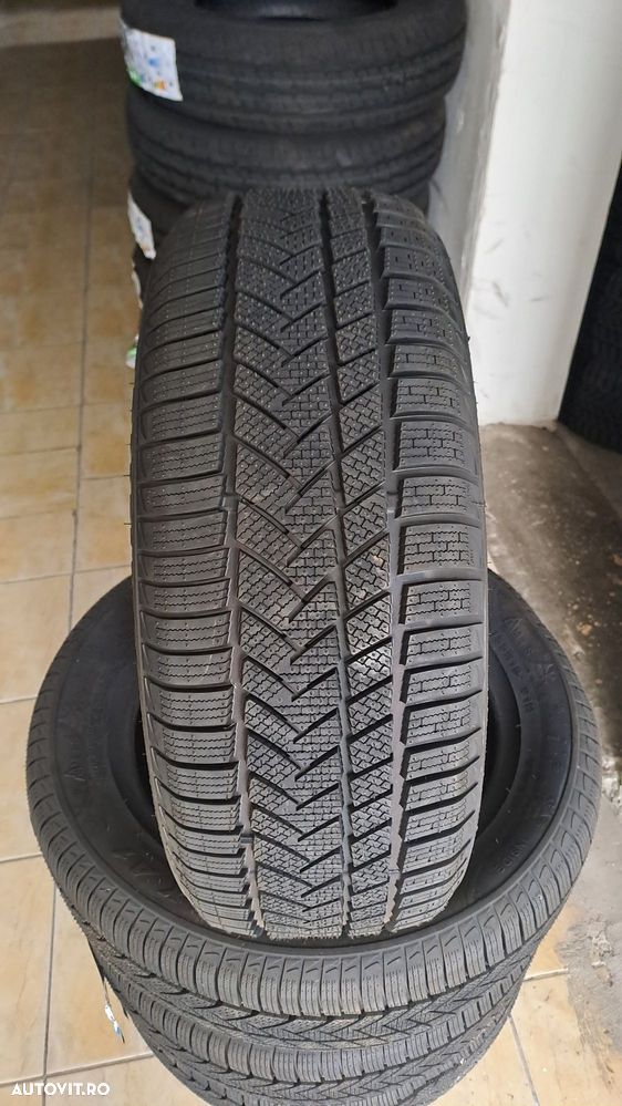 Anvelope noi iarna 215 60 r16 - 2