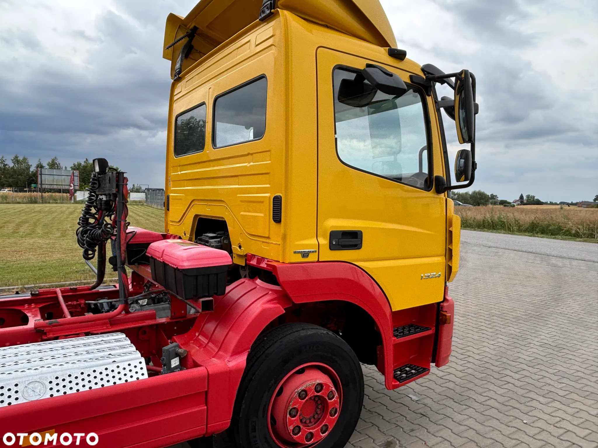 Mercedes-Benz ATEGO 1324 (1224 , 1227 1230) ciągnik siodłowy, rama do zabudowy, pod wywrotka, HDS, beczkowóz , burta , firanka - 7