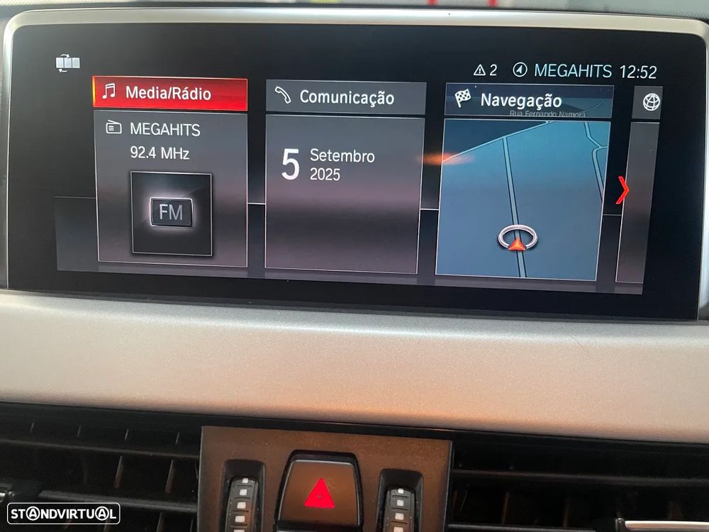 BMW X1 25 e xDrive Corporate Edition - 28
