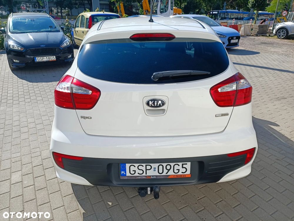 Kia Rio 1.2 Attract - 6