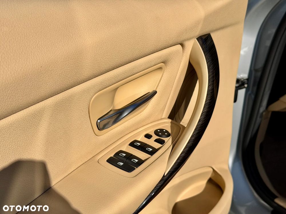 BMW Seria 3 316i - 18