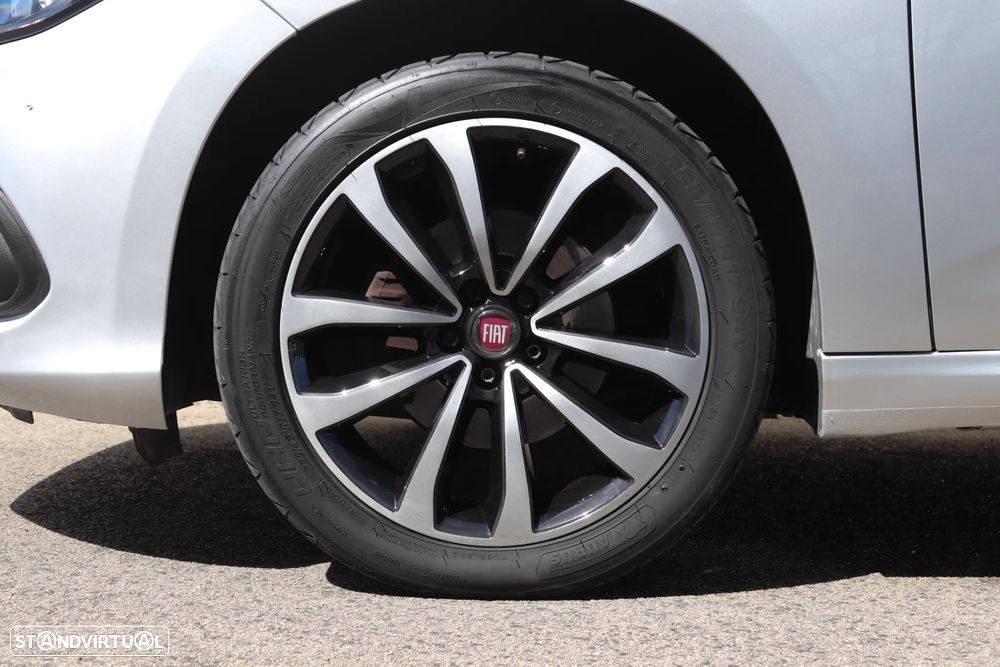 Fiat Tipo Station Wagon 1.3 M-Jet Lounge Tech - 24