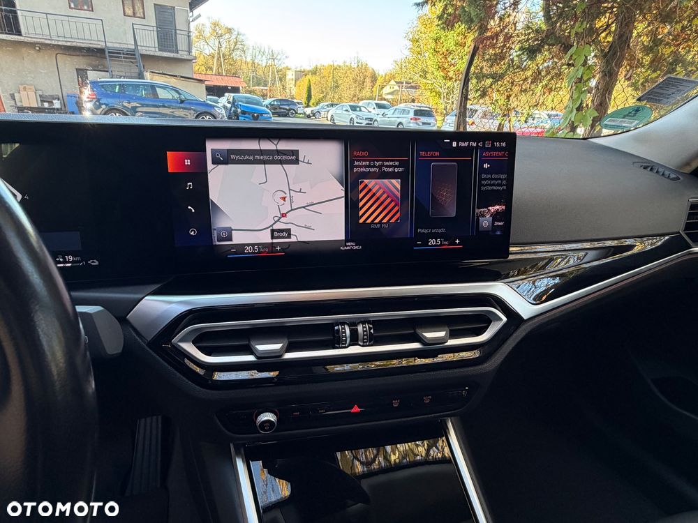 BMW Seria 3 330e xDrive Sport Line sport - 26