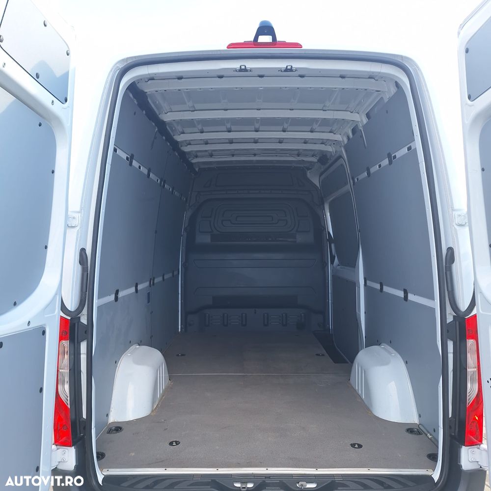 Mercedes-Benz SPRINTER - 3