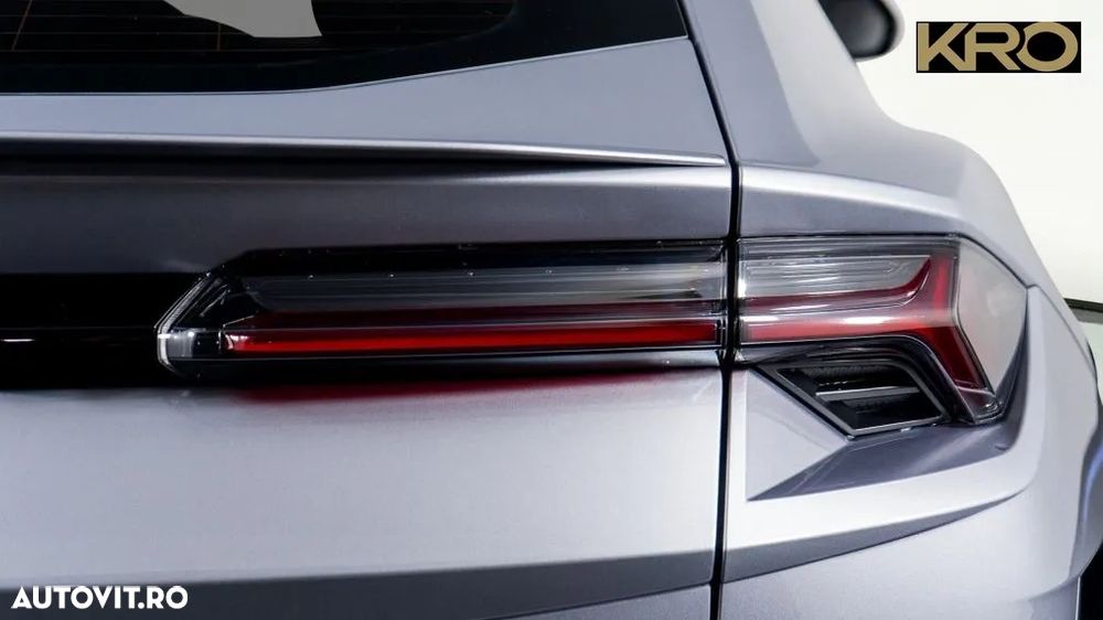 Lamborghini URUS - 13