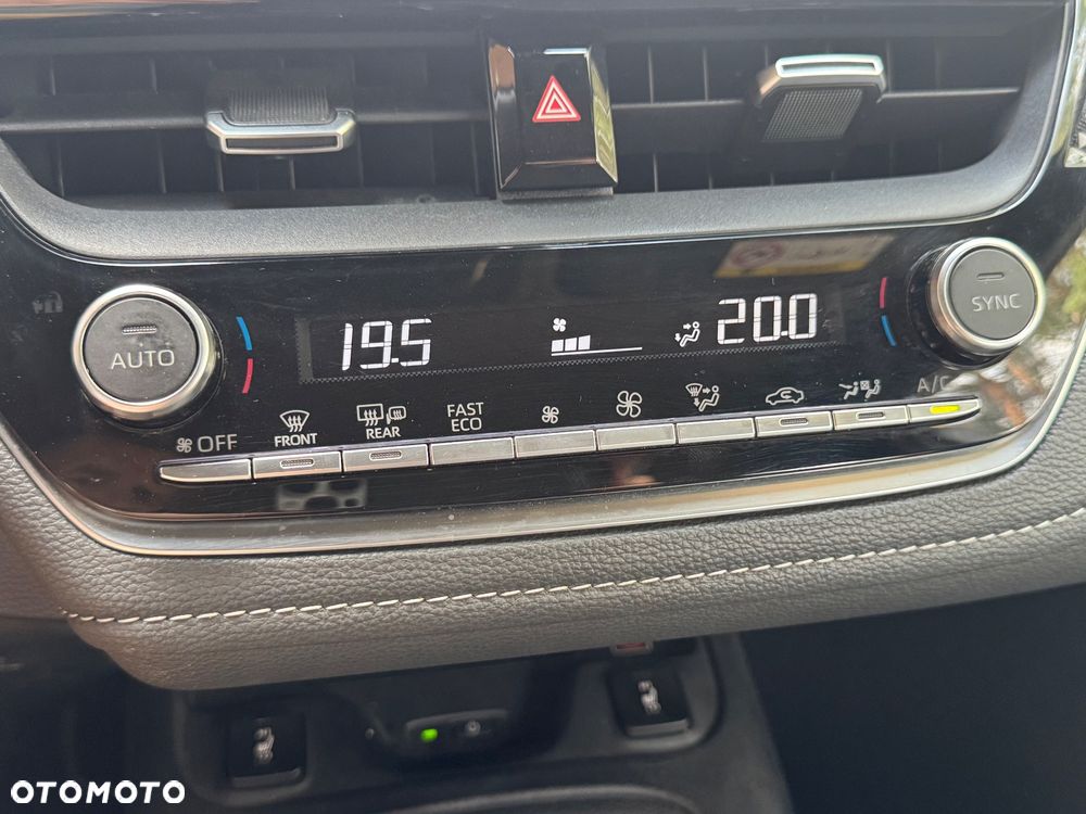 Toyota Corolla 1.8 Hybrid Comfort - 29