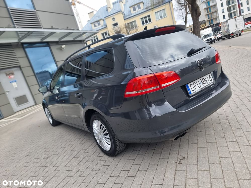 Volkswagen Passat 2.0 TDI Comfortline - 18