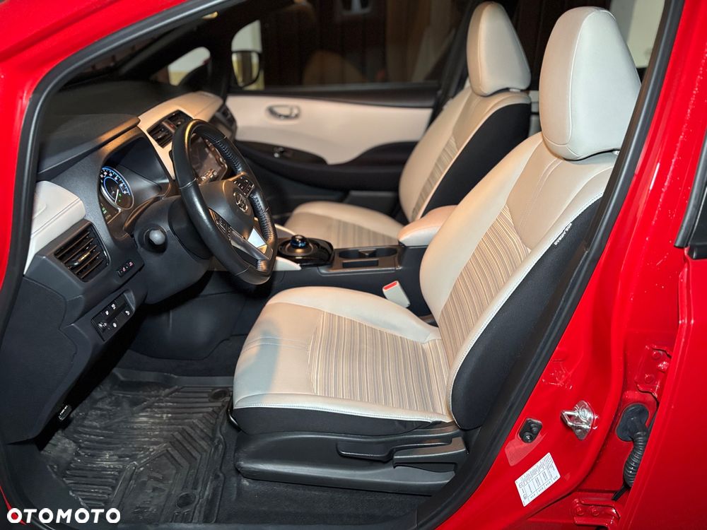 Nissan Leaf 40 kWh ACENTA - 8