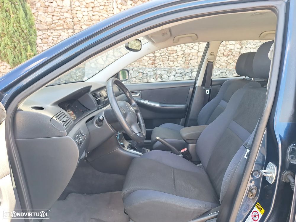 Toyota Corolla SW 1.4 VVT-i Sol+VSC - 10