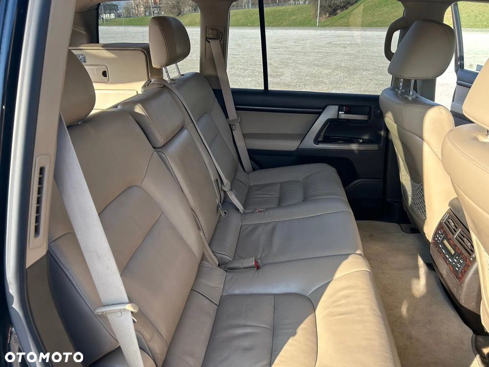 Toyota Land Cruiser LC 4.5 V8 D-4D Prestige Platinium 7os - 22