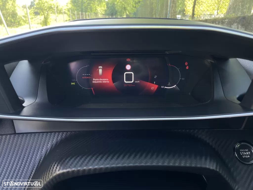 Peugeot 2008 1.2 PureTech Allure - 21