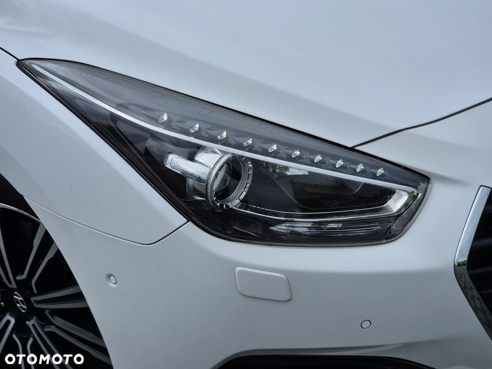 Hyundai i40 Kombi 1.7 CRDi DCT Premium - 29