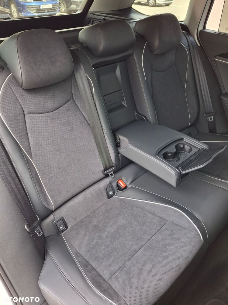 Volkswagen Passat Variant 1.5 TSI EVO Elegance DSG - 20