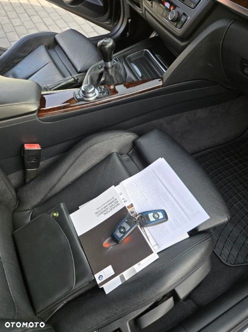 BMW Seria 3 320d DPF Blue Performance Edition Sport - 15