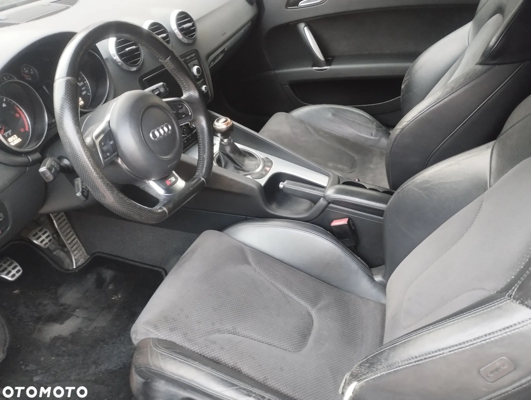Audi TT Coupé 2.0 TDI quattro - 13