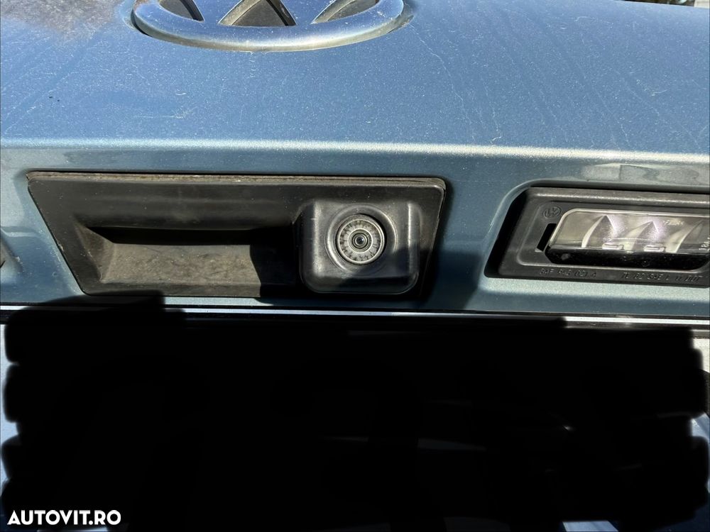 Volkswagen Passat Variant 2.0 TDI BlueMotion Technology DSG Highline - 19